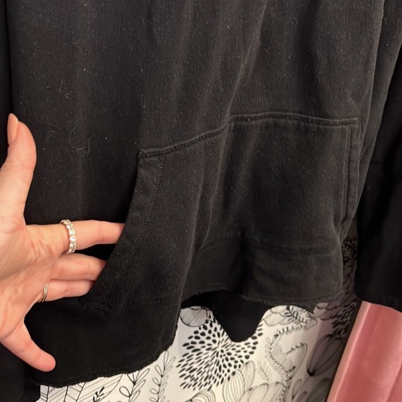 Black & White 1/2 Zip - Picture 3 of 3